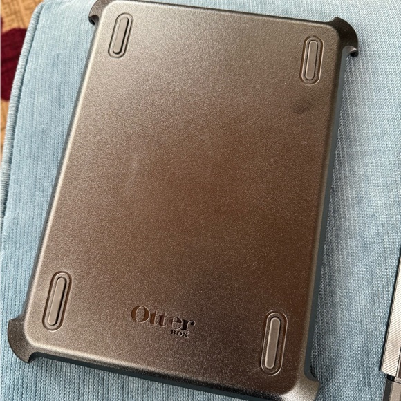 Otterbox iPad 11 pro Defender Series Black case - Picture 3 of 5